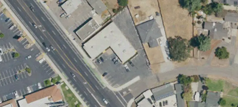 Multi-Tenant Shopping Center