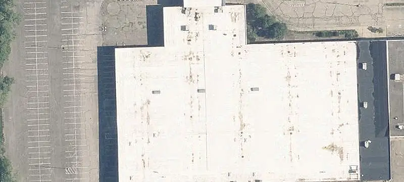 Anchored Shopping Center