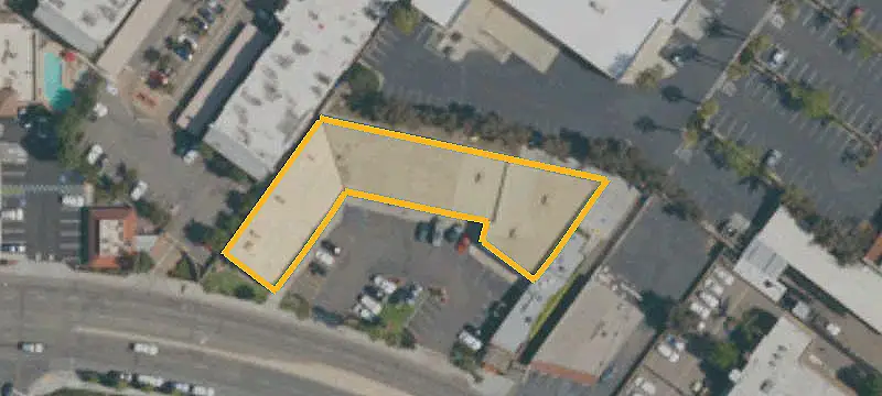 Multi-Tenant Automotive Retail Center