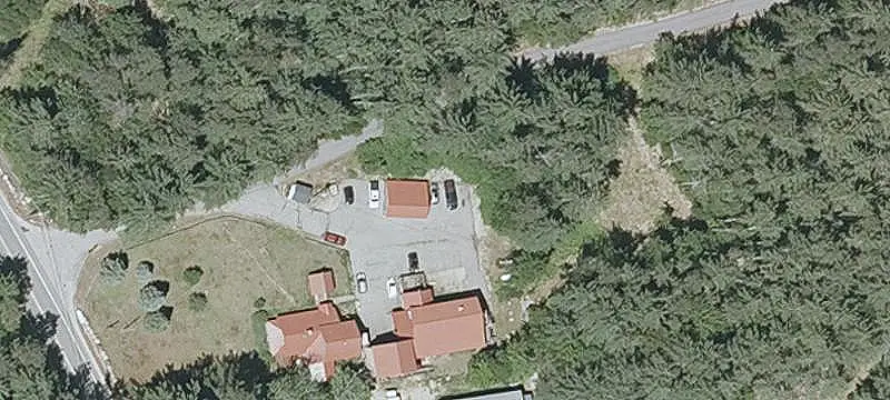 12-Unit Apartment Building