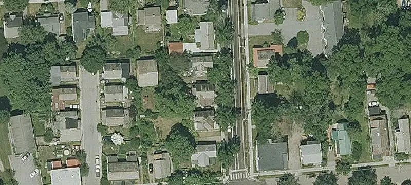 NMU-Zoned Triplex with Garden Space