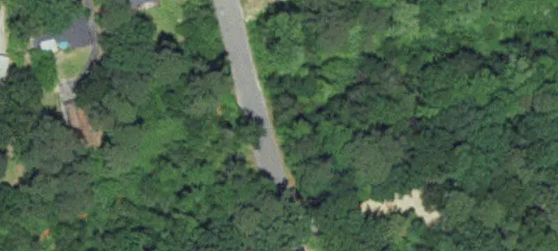 Signalized-Access Commercial Land