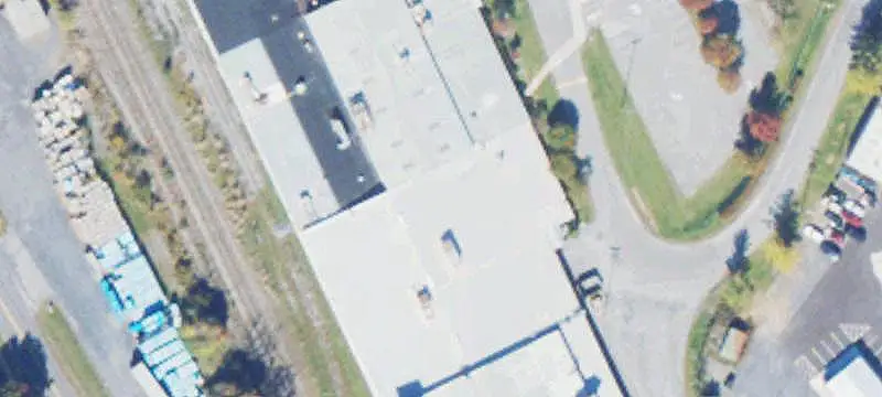 Distribution Center with Dock Doors