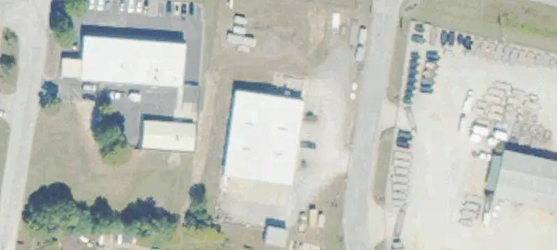 Fenced Flex Building with Warehouse