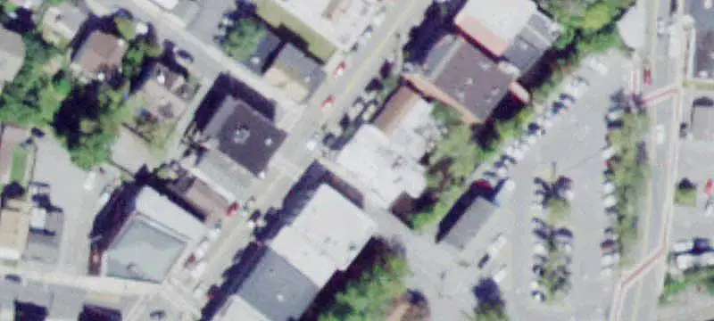 Neighborhood Shopping Center with Leased Units
