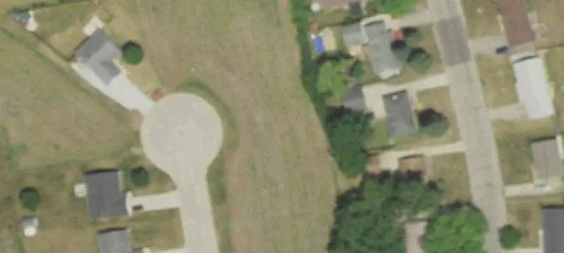 Lots & Acreage / City