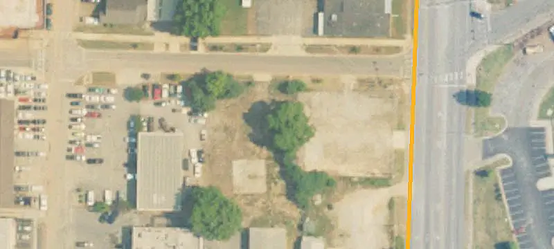 Commercial Land Near Entertainment District