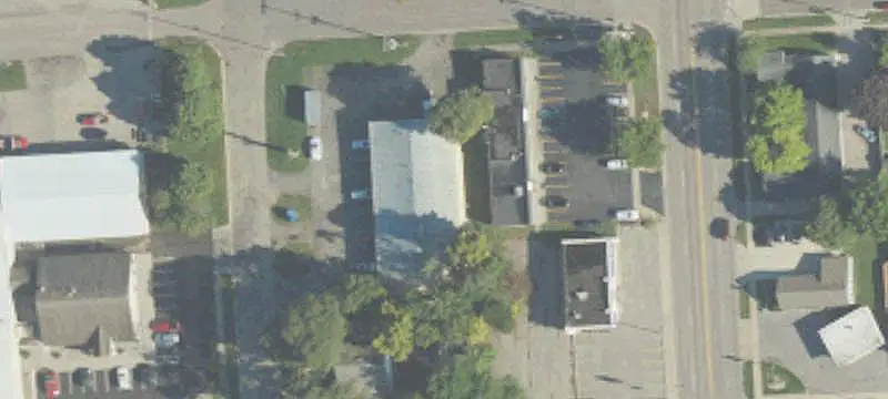 Four-Suite Flex Space Building