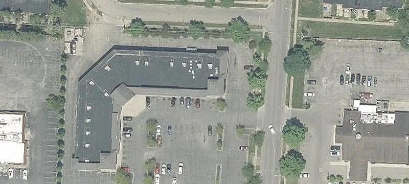 Occupied Shopping Center