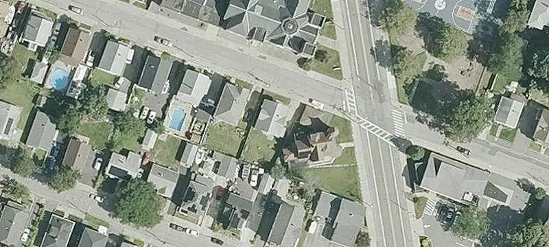 Fenced-Yard Duplex
