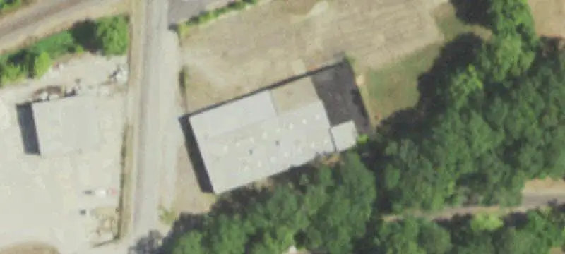 Warehouse Facility With Fenced Yard