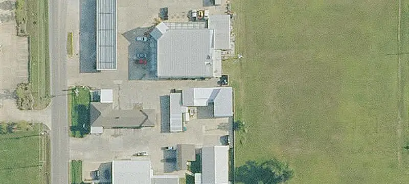 Office Unit with Laydown Yard