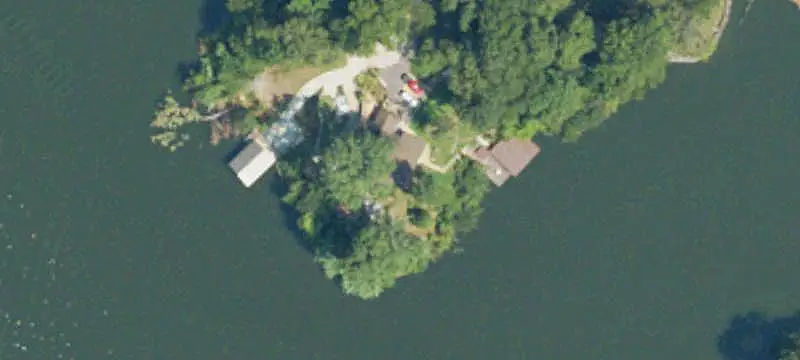 Land / Acreage (10 acres or less)