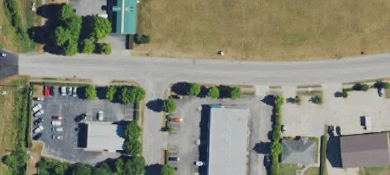 Freestanding Convenience Store