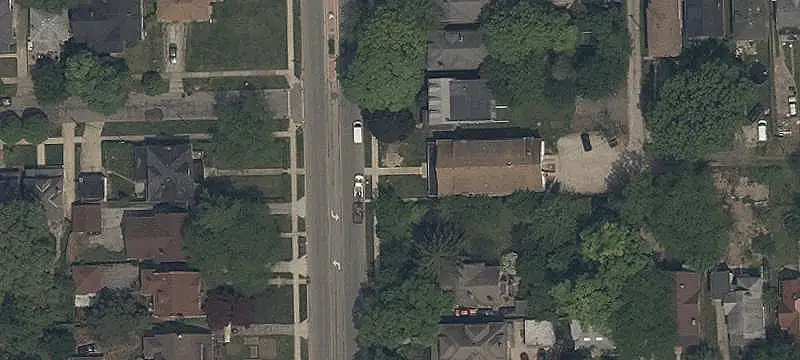 7-Unit Apartment Building