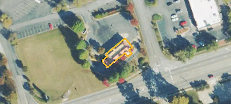 Signalized-Intersection Retail Space