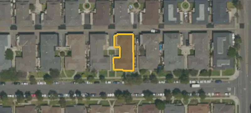 Remodeled Quadplex with Garages