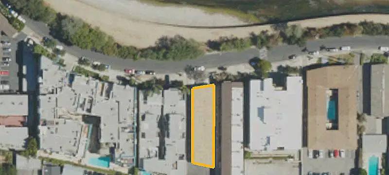 11-Unit Apartment Building