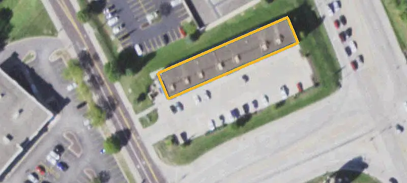 Three-Tenant Shopping Center