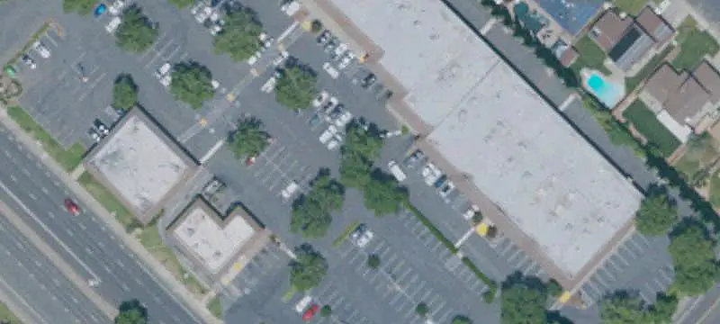 Neighborhood Market-Anchored Shopping Center