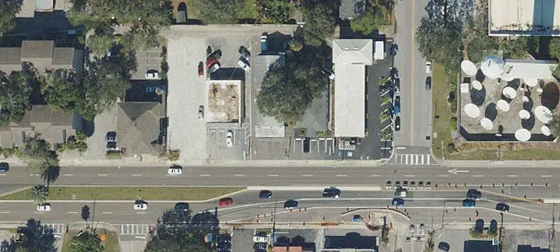 Single-Tenant Retail Space