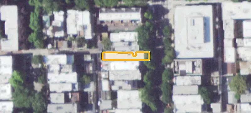 6-Unit Apartment Building