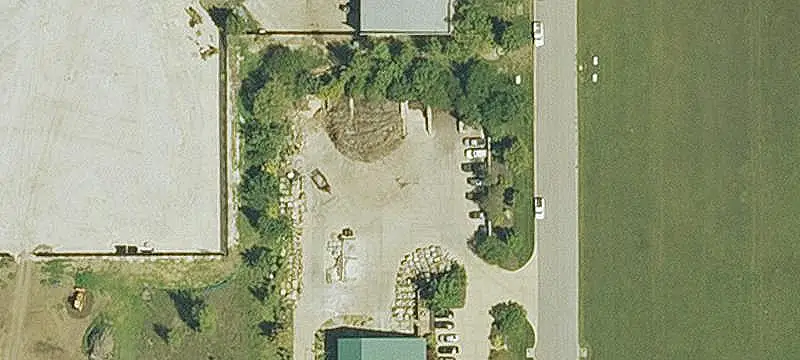 Commercial Land with Avenue Frontage