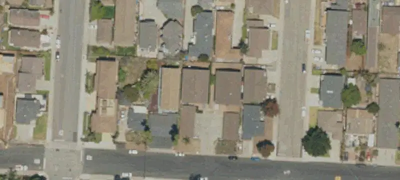 4-Unit Apartment Building
