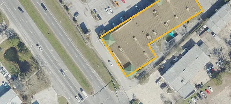 Fully Leased Shopping Center