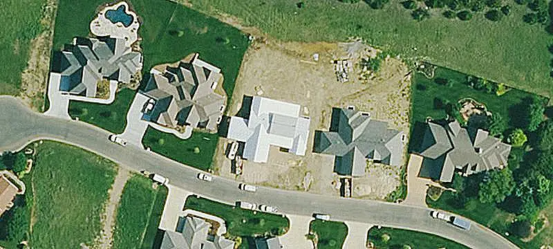 Land / Vacant Lot