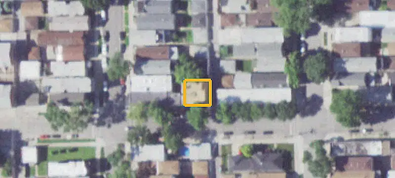 6-Unit Brick Apartment Building