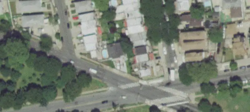 6-Unit Apartment Building with Parking