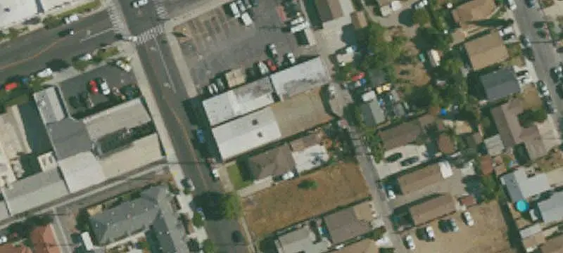 Live-Work Building with Open Layout