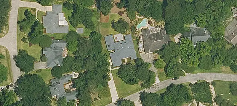 Historic Lakefront Mixed-Use Property