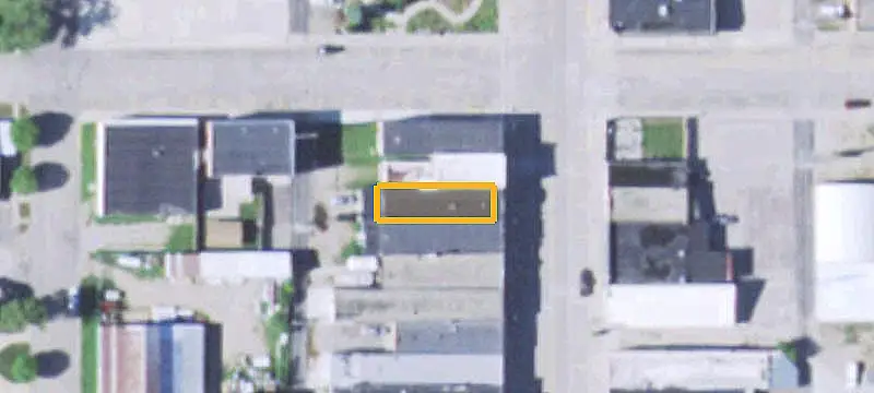 Mixed-Use Property with Apartment