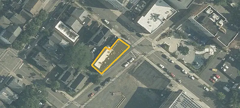 14-Unit Apartment Building