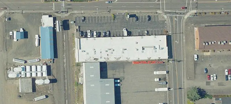 Laundromat Retail Space