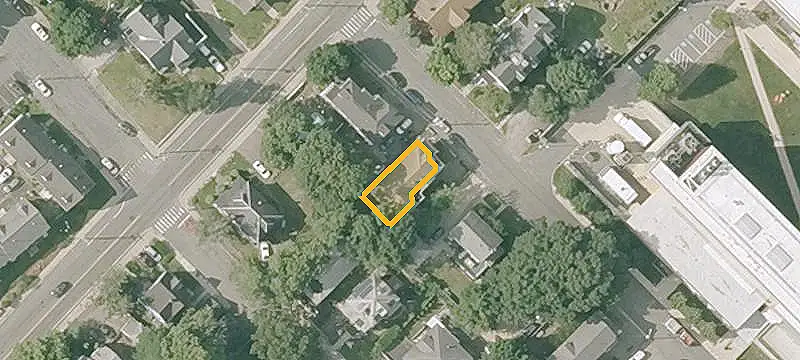 Duplex with One-Stall Garage