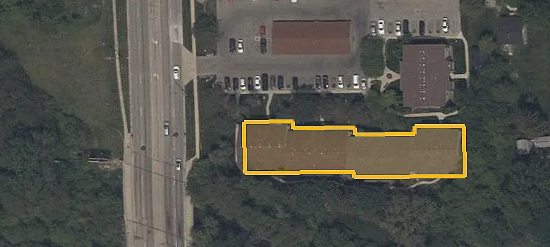 Apartment Building with Additional Lots