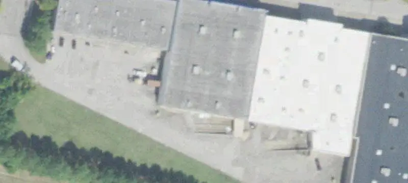 Shadow-Anchored Retail Center