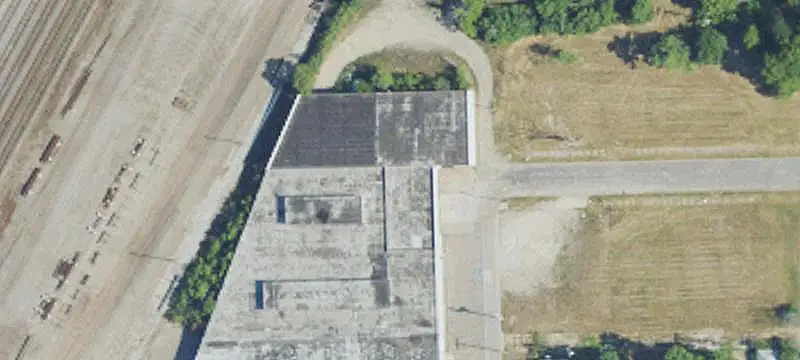 Heavy Industrial Warehouse Building