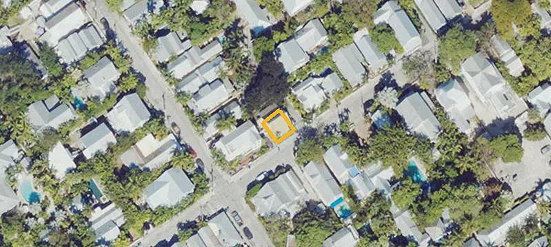 Renovated Duplex with Parking