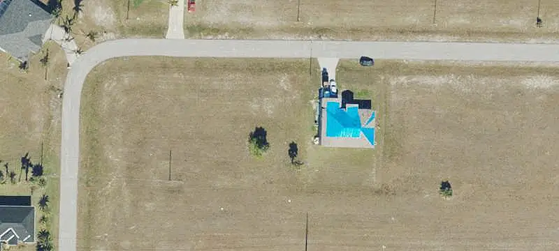 Vacant Commercial Lot