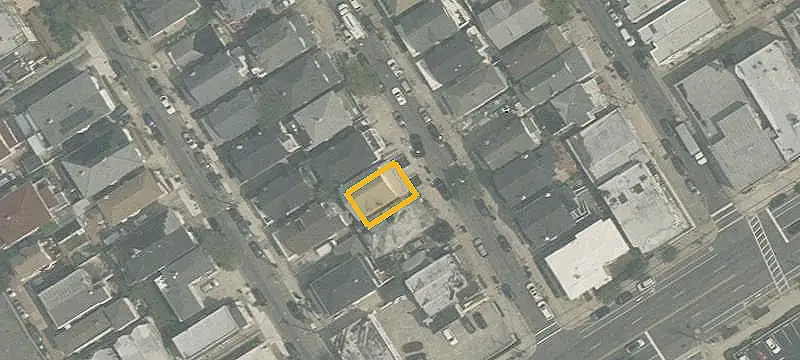Duplex with Renovated Lower Unit
