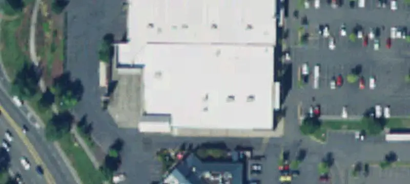 Four-Tenant Shopping Center