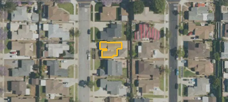 Detached Triplex With Garage