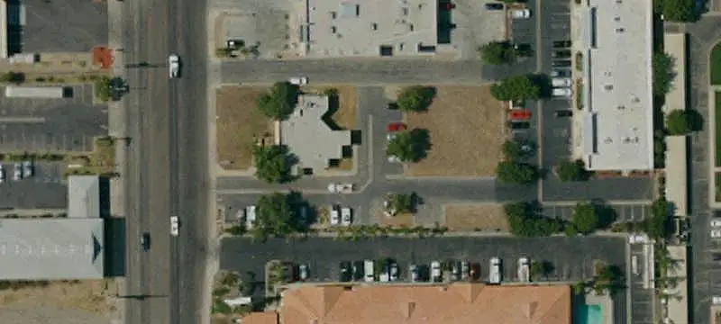 Multi-Tenant Retail Center