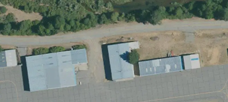 Insulated Aviation Hangar with Offices