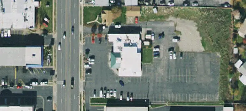 Restaurant Building with Equipment