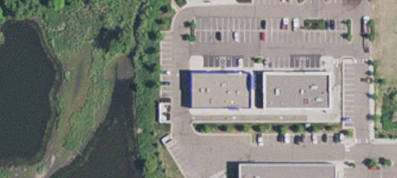 Oak 36 Multi-Tenant Shopping Center